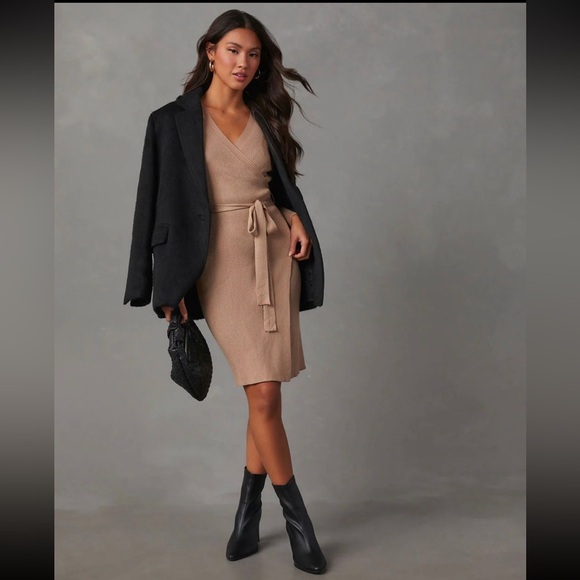 VICI Tawny Long Sleeve Wrap
Sweater Dress - NWT - Picture 10 of 12